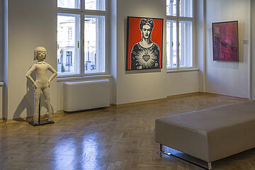 
    Spotkania przy Kolekcji: Malwina Rzonca
 
    Na zdjęciu ekspozycjacja w Willi Sixta