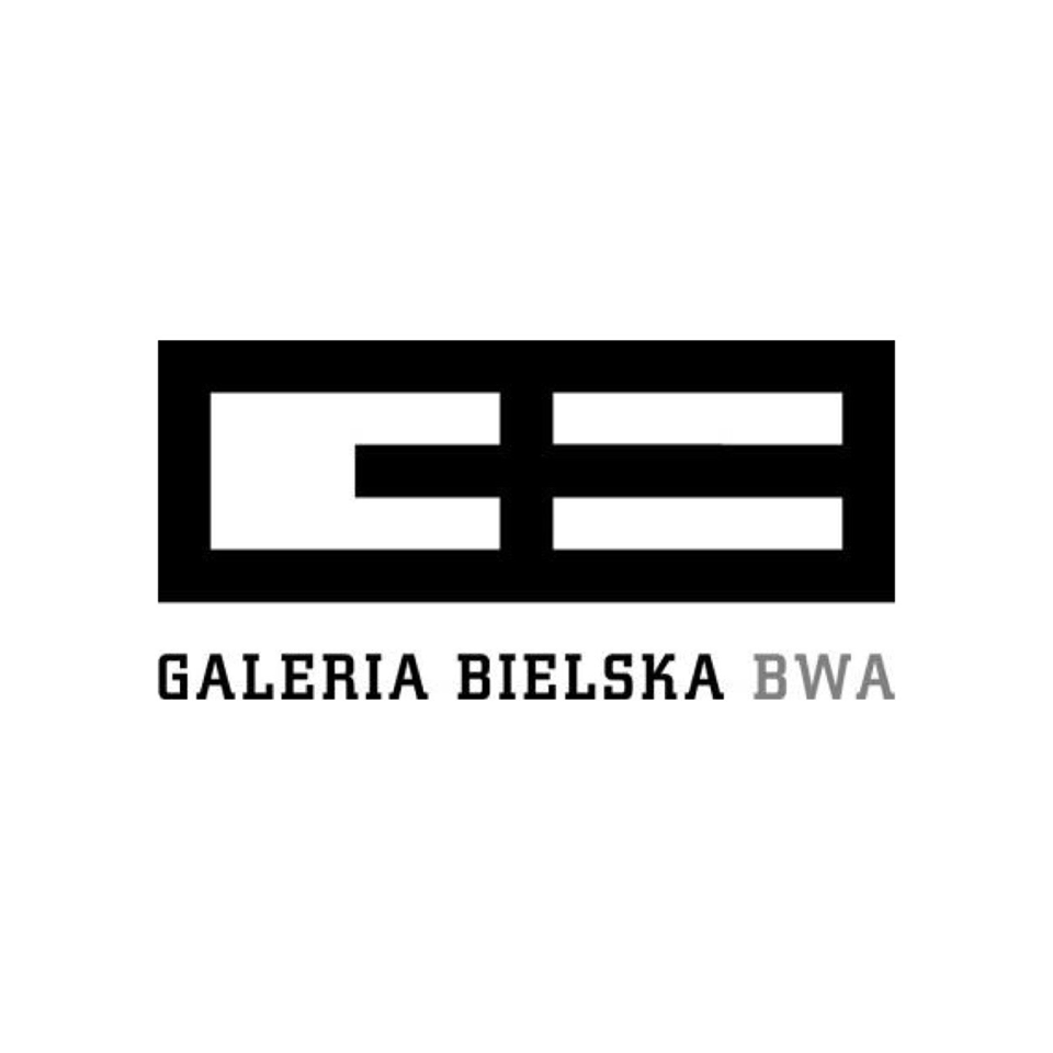  Warsztaty oprowadzania i lekcje dla grup zorganizowanych Na zdjęciu logo Galerii Bielskiej BWA