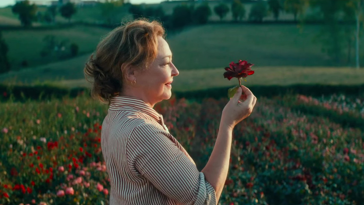  Kino kobiet: Usłane różami Na zdjęciu kadr z filmu Usłane różami